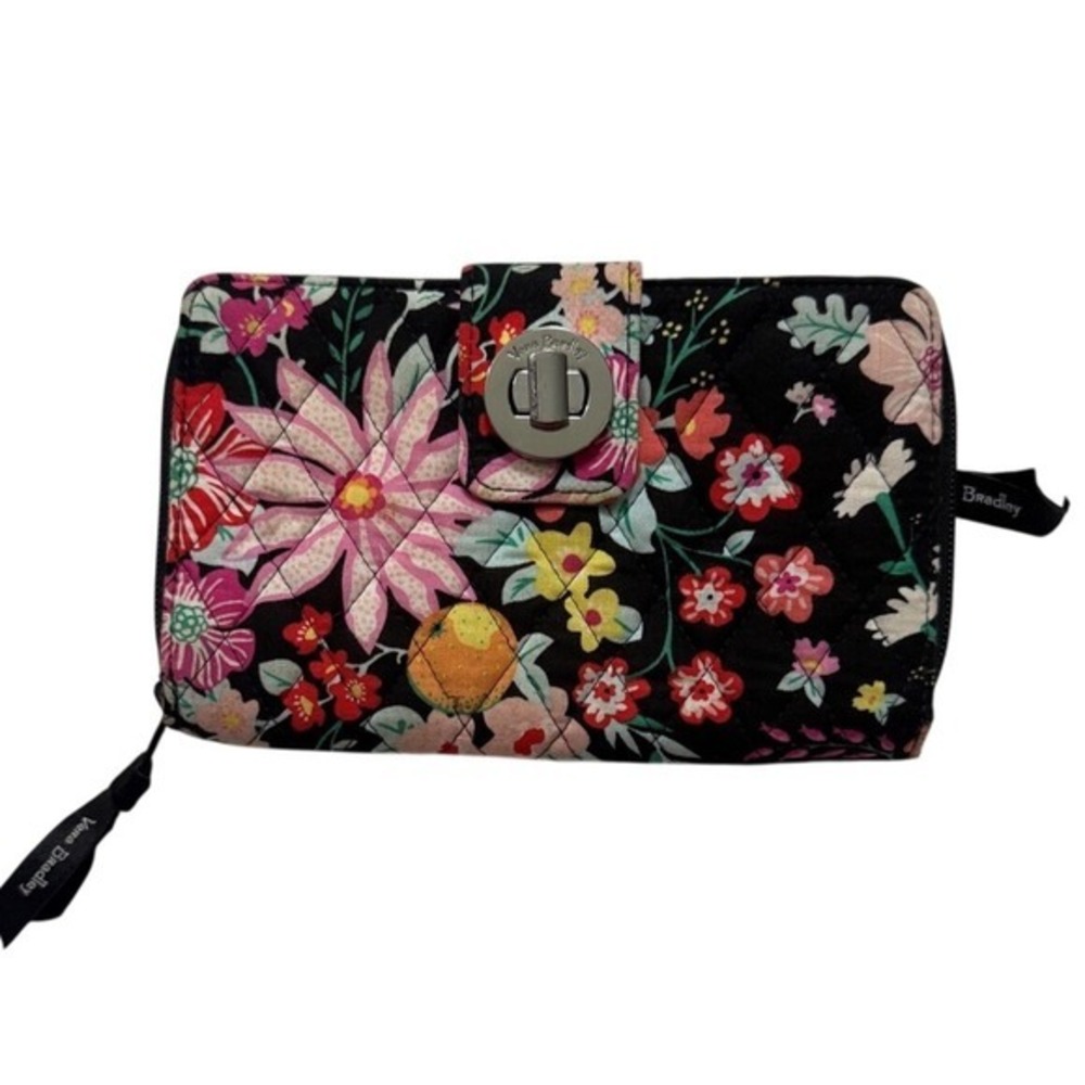 Vera Bradley Tangerine Twist RFID Turnlock Quilted Wallet Preppy Cottagecore